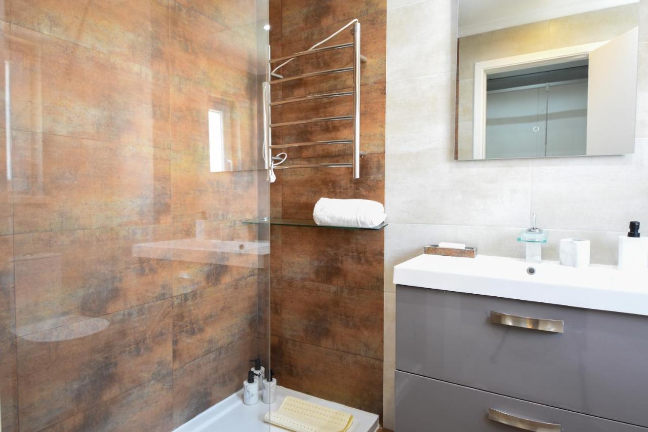 Aroeira Villa With Heated Pool By Golf Course, Beach And Lisbon Екстериор снимка