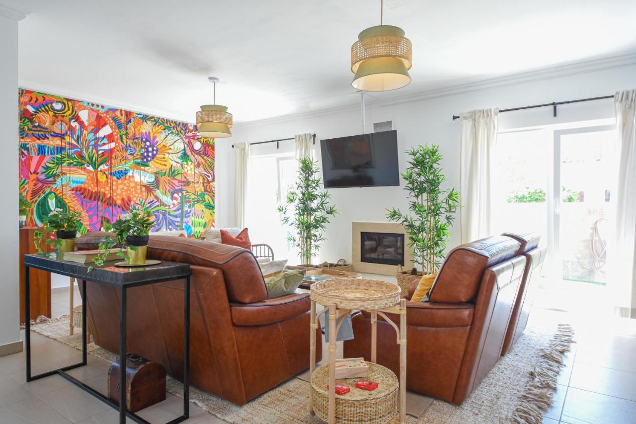 Aroeira Villa With Heated Pool By Golf Course, Beach And Lisbon Екстериор снимка