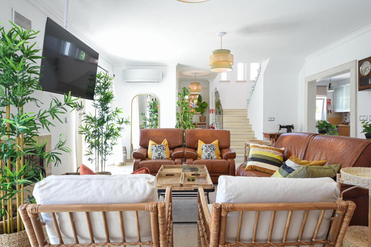 Aroeira Villa With Heated Pool By Golf Course, Beach And Lisbon Екстериор снимка