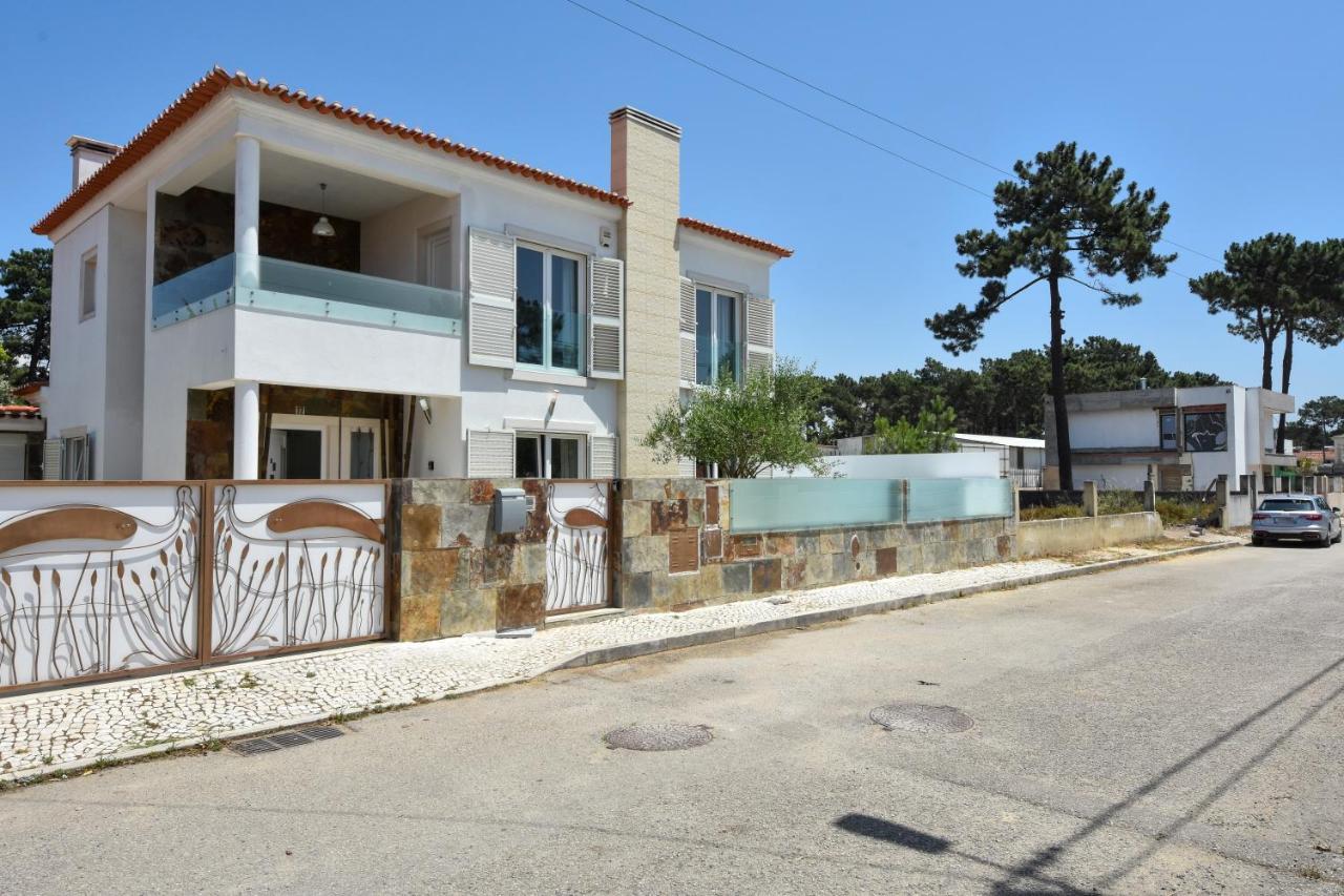Aroeira Villa With Heated Pool By Golf Course, Beach And Lisbon Екстериор снимка