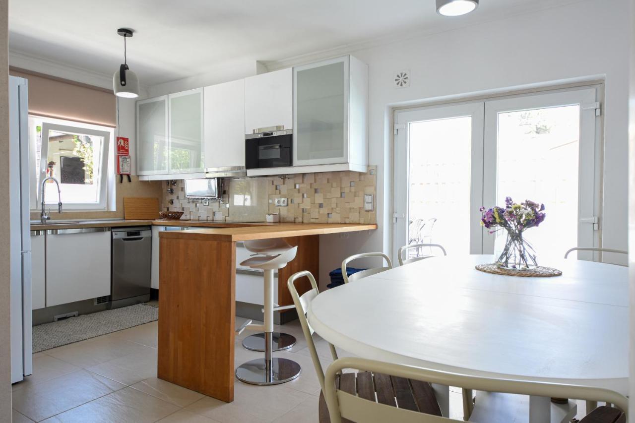 Aroeira Villa With Heated Pool By Golf Course, Beach And Lisbon Екстериор снимка